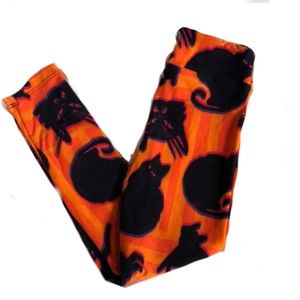 🌴LuLaRoe Kids Black Cat Leggings S/M